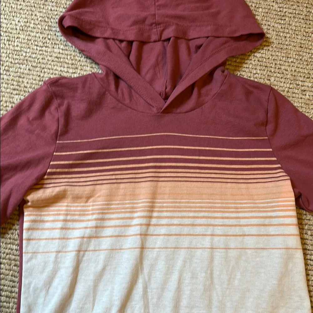OshKosh B'gosh Maroon and Cream Hooded boys short sleeve Shirt size 8